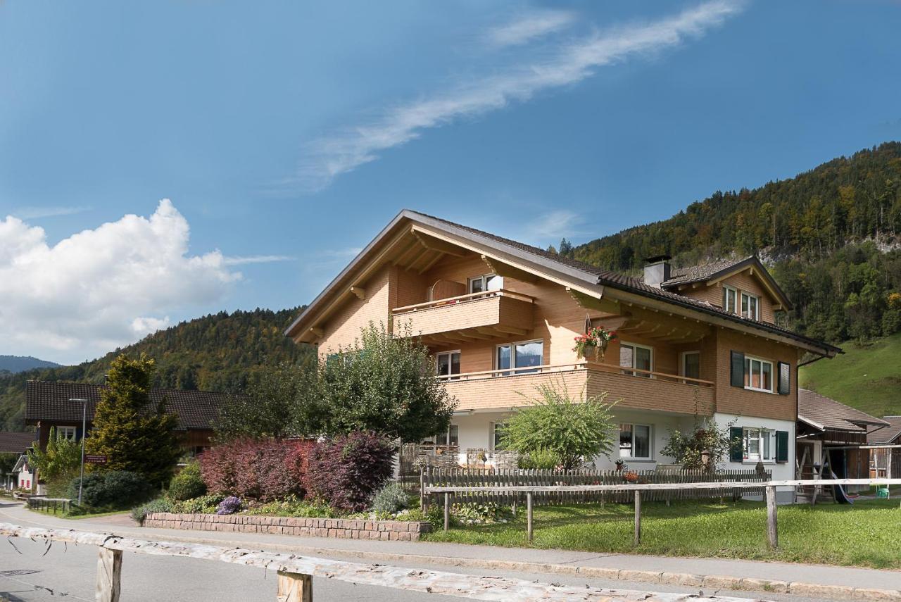 Gaestehaus Graf Bezau Exterior foto
