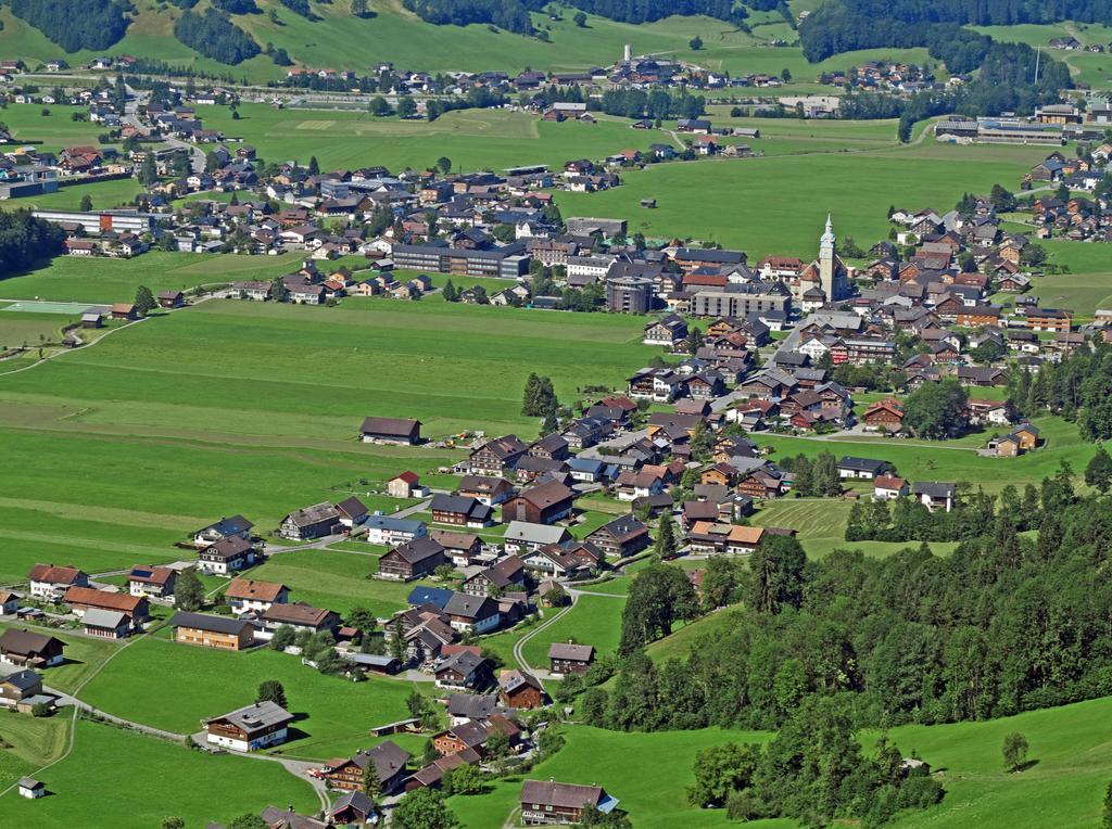 Gaestehaus Graf Bezau Exterior foto
